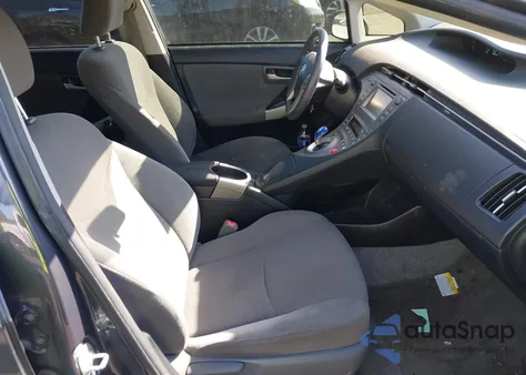 2015 Toyota Prius Two из США, поврежденный, VIN JTDKN3DU1F0417662